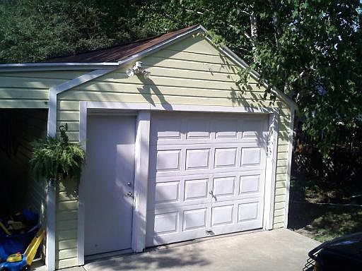 3rd image of 1715 Royce Ave