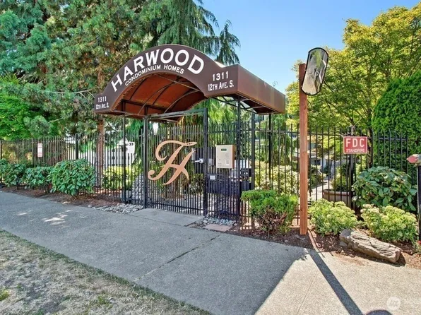 1311 12th Avenue S #E303, Seattle, WA 98144