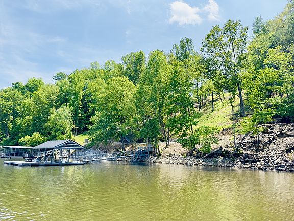 4th image of 165 Lakeridge Dr S Lot 14