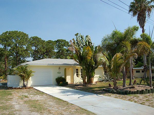 1st image of 204 Margaret Dr