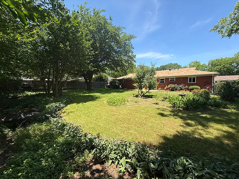 6728 Karen Dr — Photo 25