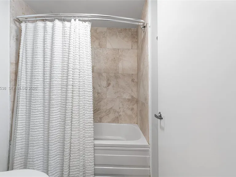 690 SW 1st Ct #Penthouse II17 — Photo 22