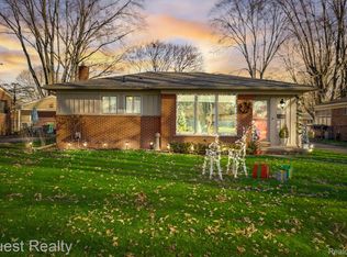 22826 Frederick Ave, Farmington, MI 48336