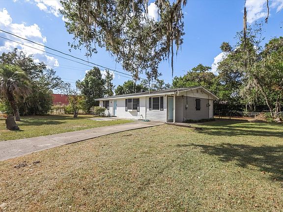 4th image of 2352 Yorkshire Dr