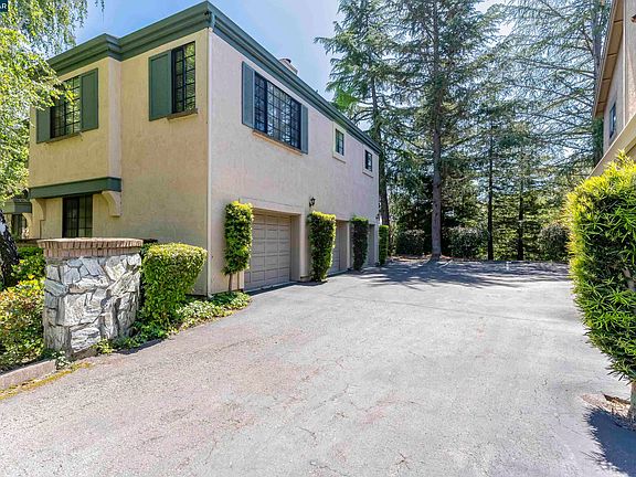5th image of 246 Canyon Woods Way APT C
