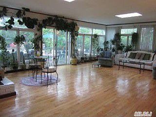 4th image of 1716 Lakeview Dr