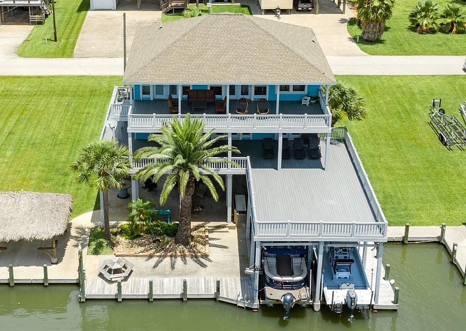 1st image of 307 Galleon Dr
