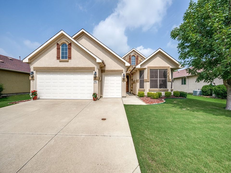 8900 Compton St, Denton, TX 76207 Zillow