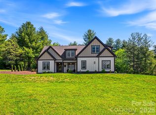 158 Trellem Trl, Hendersonville, NC 28739