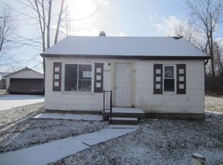 5049 W Carpenter Rd, Flint, MI 48504