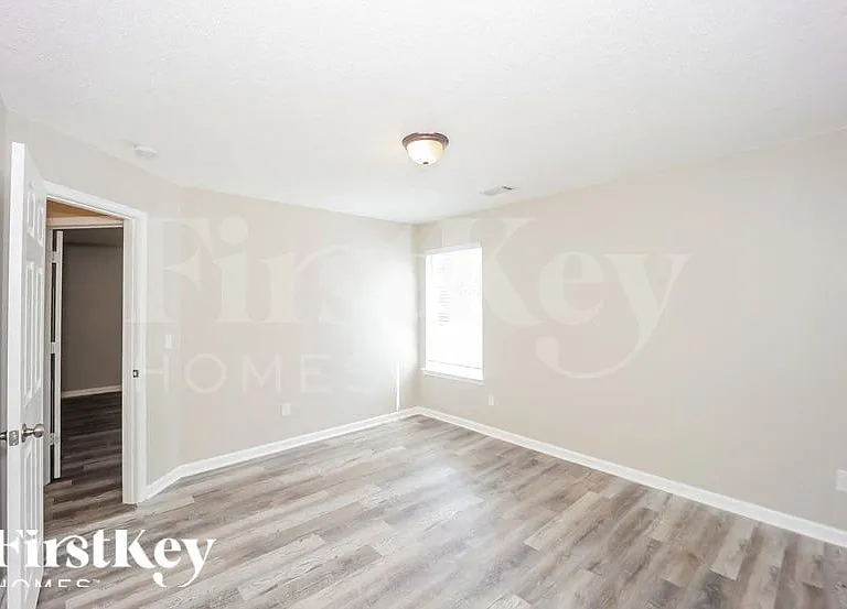 205 McIntosh Ct — Photo 13