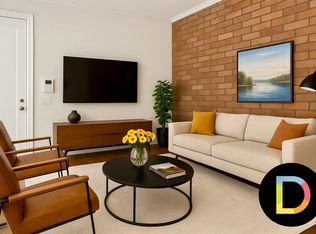 221 E 23rd St #10A, New York, NY 10010