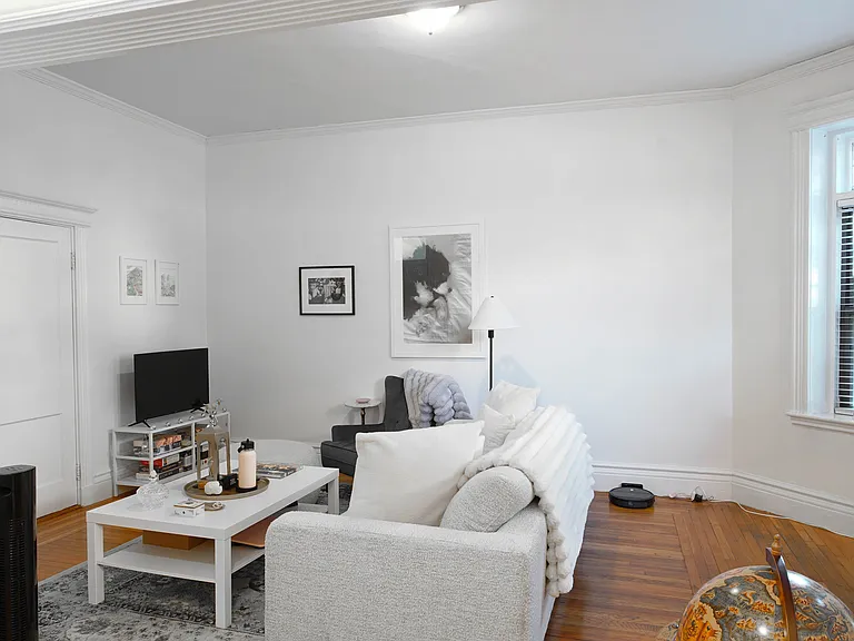 1109 Boylston St #1 — Photo 3