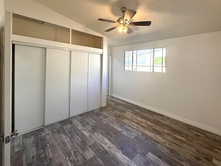 25189 Gentian Ave — Photo 11