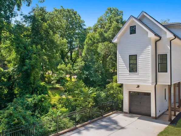 502 W Chatham St, Apex, NC 27502