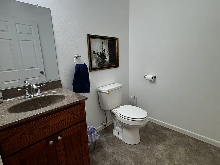 920 Center Pl — Photo 6