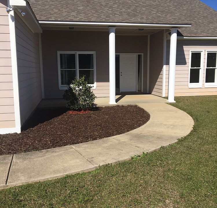 3 Trace Dr McHenry,MS