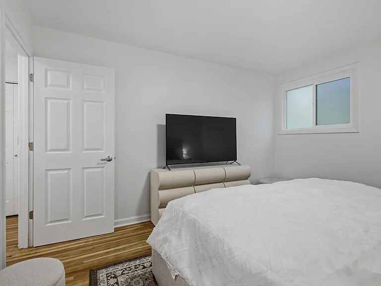 6555 Brownlee Dr — Photo 14