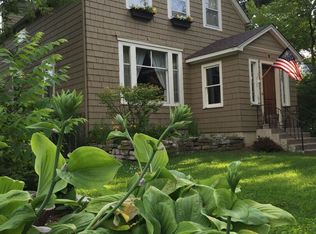 385 Vine Ave, Highland Park, IL