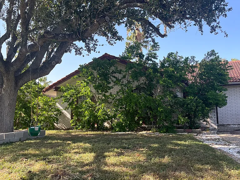 118 E Tulip Ave — Photo 33
