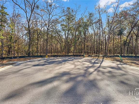 5th image of 143 Wood Haven Lane