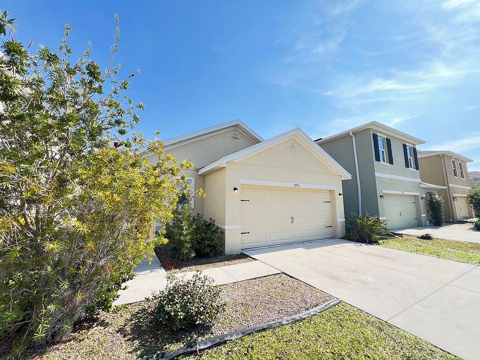 1st image of 10910 Carlton Fields Dr