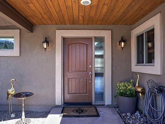 4th image of 2395 Loma Vista Dr