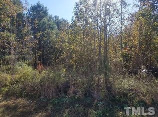 126 Williams Creek Dr, Erwin, NC 28339