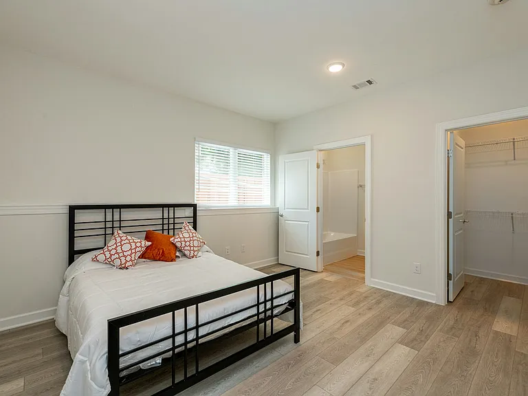 2531 Lineberry Dr #202-A — Photo 23