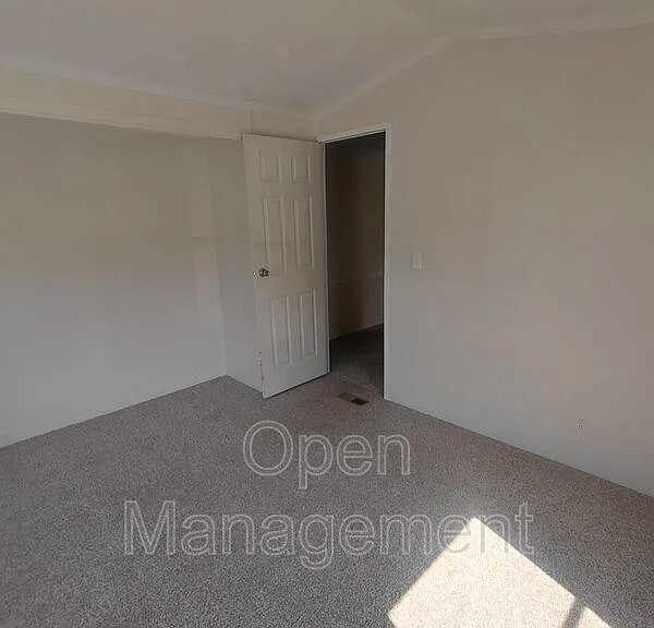 301 Mantle Ave #321KEV — Photo 6