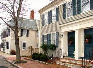 7 Spring S, Newburyport, MA 01950