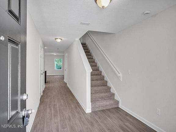 2nd image of 8208 HALLS HAMMOCK Court