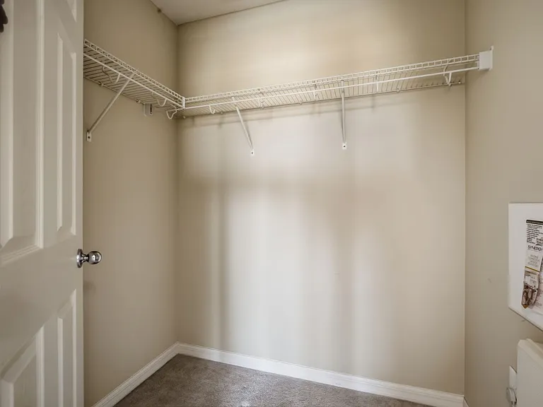 7031 Woodchase Glen Dr — Photo 19