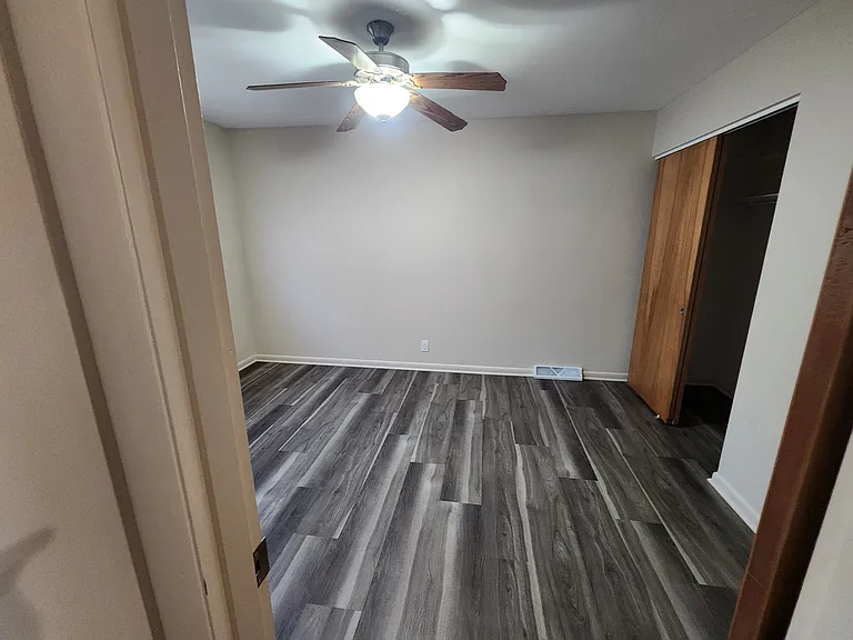 3249 N Eastmoreland Dr — Photo 13