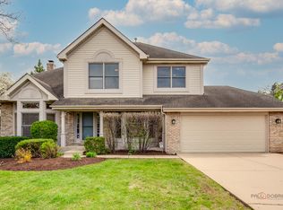 3025 Roslyn Ln E, Buffalo Grove, IL