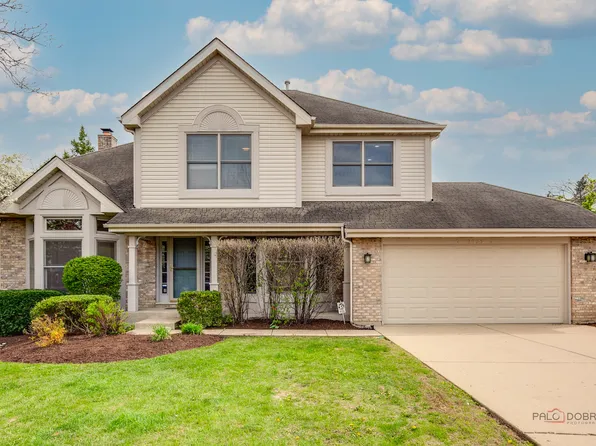 3025 Roslyn Ln E, Buffalo Grove, IL 60089