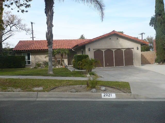 Courtesy of Park Place GMAC Real Estate