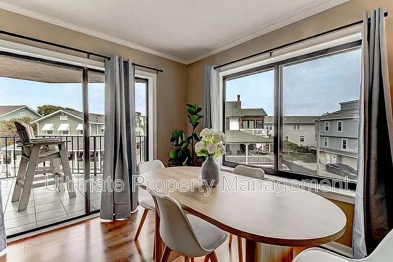 1 bed, 1.0 bath, 644 sqft, $1,995 — Photo 2