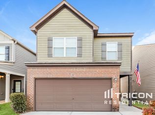 330 Lauren Dr, Fairburn, GA 30213