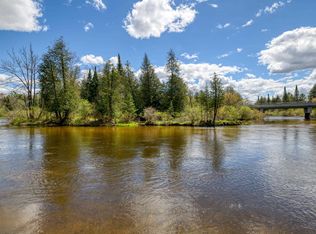 8819 Pine Bluff Dr SE, Fife Lake, MI 49633