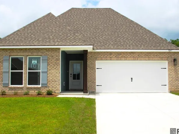7247 Brook Hollow Dr, Zachary, LA 70791