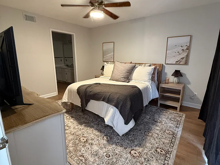 389 Clubhouse Dr — Photo 16