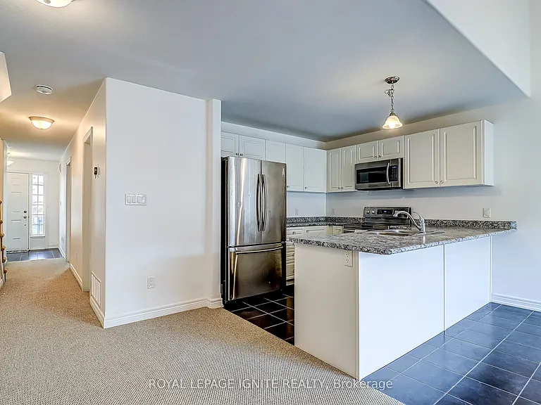 931 Broadway Blvd — Photo 14