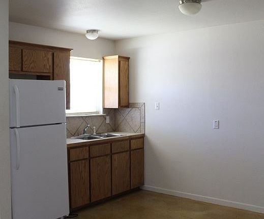 4th image of 104 Meggs Blvd APT B