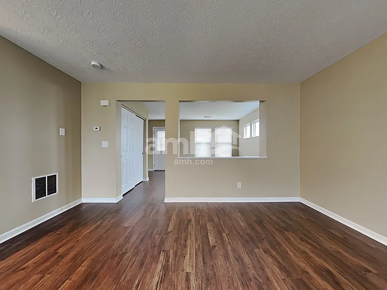 6580 Riverview Ave — Photo 6