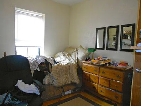 2 bed, 999 sqft, $3,800 — Photo 3