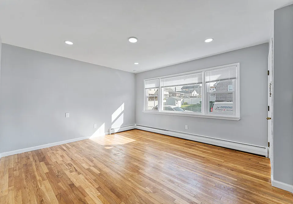 301 High St #1
