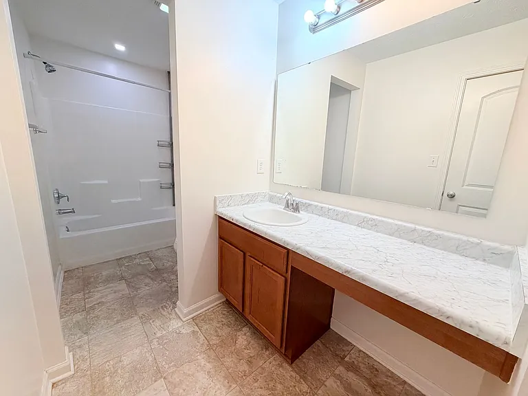 1008 Balto Dr — Photo 19