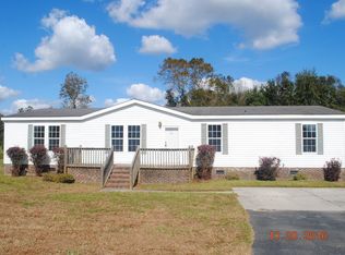 206 Buffy Ct, Richlands, NC 28574