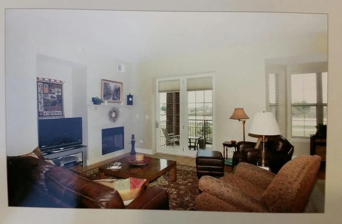 3 bed, 2450 sqft, $4,100 — Photo 3